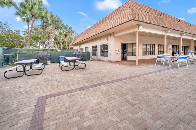 4975 E Sabal Palm Boulevard 408, Tamarac, FL 33319