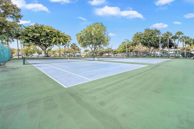 4975 E Sabal Palm Boulevard 408, Tamarac, FL 33319