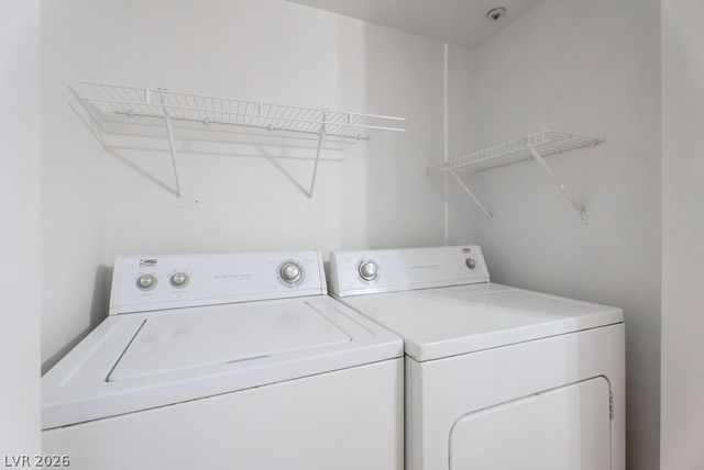 4955 Lindell Road 218, Las Vegas, NV 89118