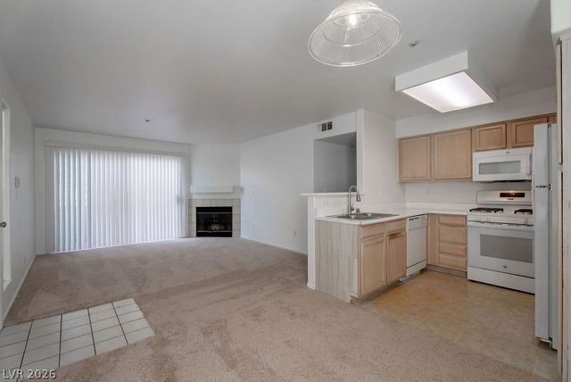 4955 Lindell Road 218, Las Vegas, NV 89118
