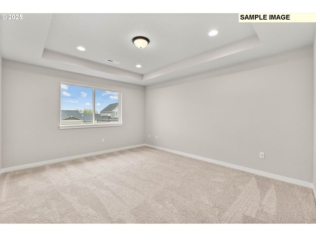 941 Ne SAGEBRUSH Dr, Estacada, OR 97023