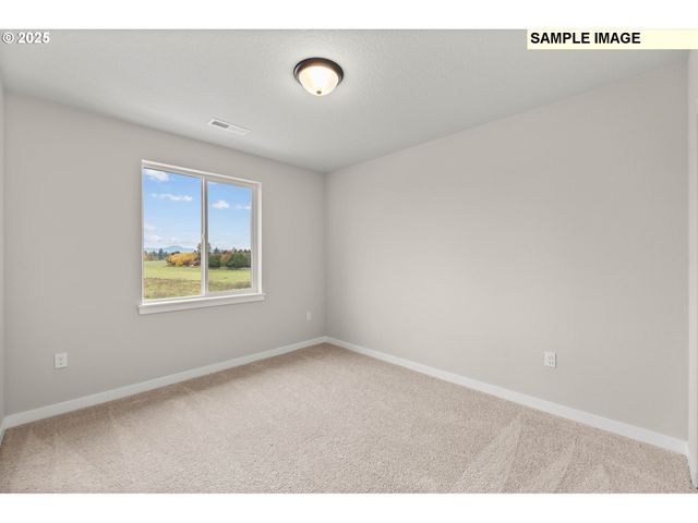 941 Ne SAGEBRUSH Dr, Estacada, OR 97023