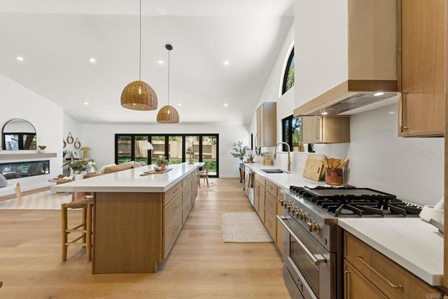 1404 Avenida De Las Adelsas, Encinitas, CA 92024