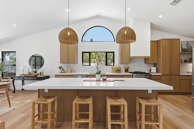 1404 Avenida De Las Adelsas, Encinitas, CA 92024