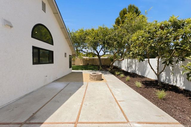1404 Avenida De Las Adelsas, Encinitas, CA 92024