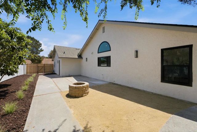 1404 Avenida De Las Adelsas, Encinitas, CA 92024