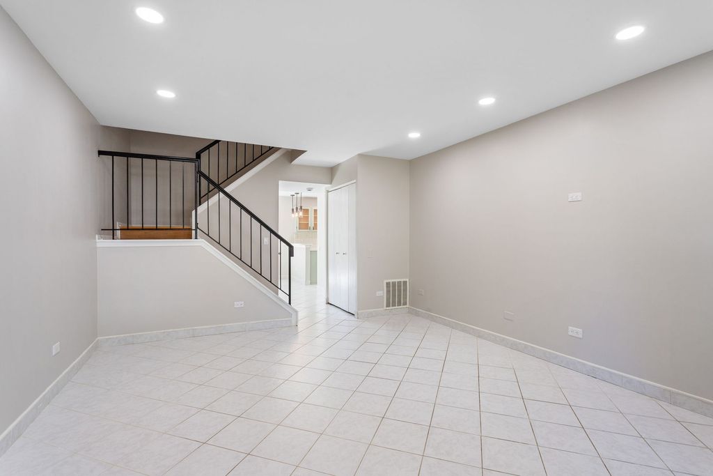 5 MARION Lane, Streamwood, IL 60107 — photo 4