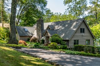 25 Echo Drive, New Milford, CT 06776