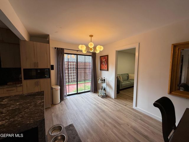 500 Thunderbird Street 105, El Paso, TX 79912