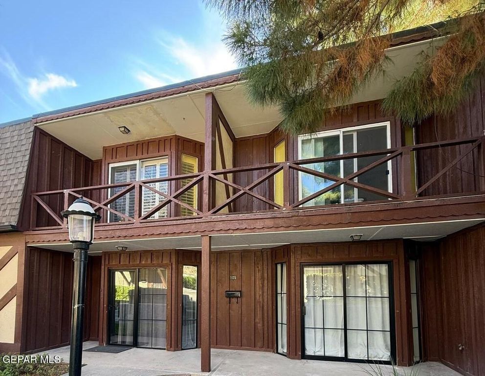 500 Thunderbird Street 105, El Paso, TX 79912