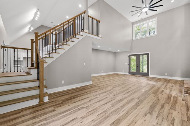 1530 Ridgeview Run, Lynchburg, TN 37352