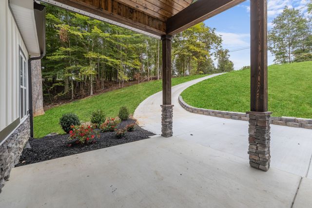 1530 Ridgeview Run, Lynchburg, TN 37352