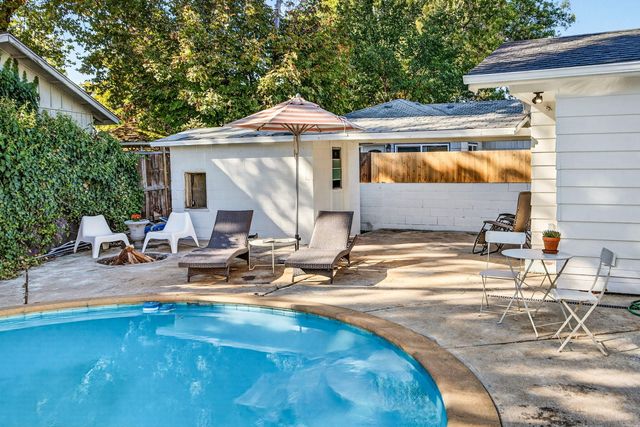 610 J Street, Medford, OR 97501