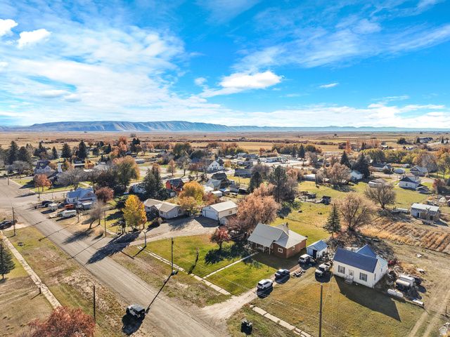 59 W 1ST S, Paris, ID 83261