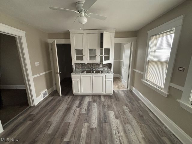 10004 Mount Auburn Avenue, Cleveland, OH 44104