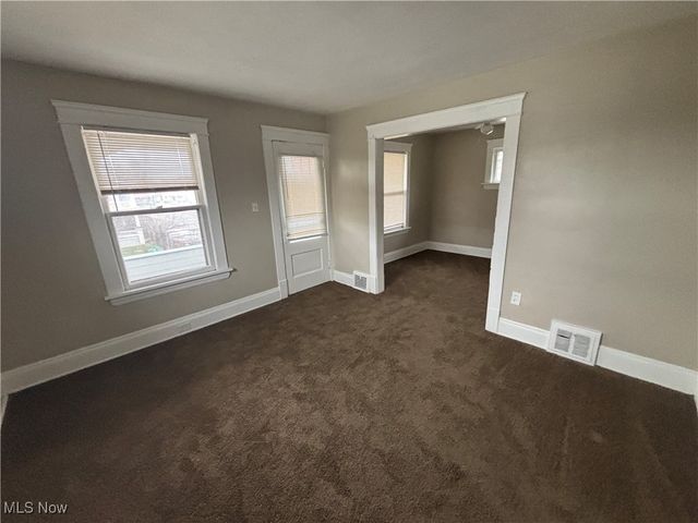 10004 Mount Auburn Avenue, Cleveland, OH 44104