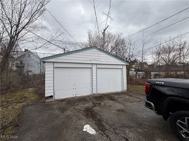 10004 Mount Auburn Avenue, Cleveland, OH 44104