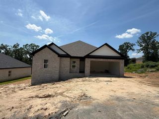 507 Madeleine Circle, Austin, AR 72007