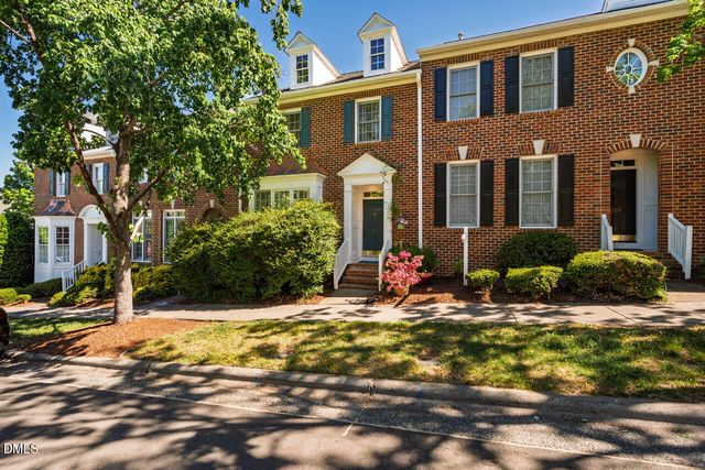 206 Brookgreen Drive, Chapel Hill, NC 27516