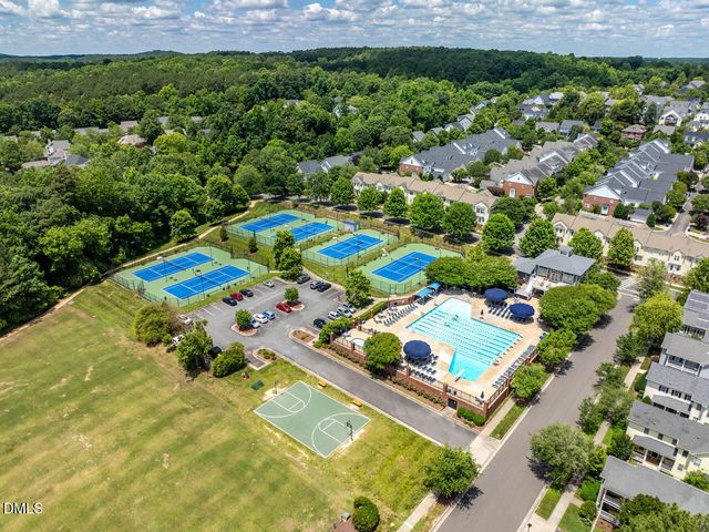 206 Brookgreen Drive, Chapel Hill, NC 27516