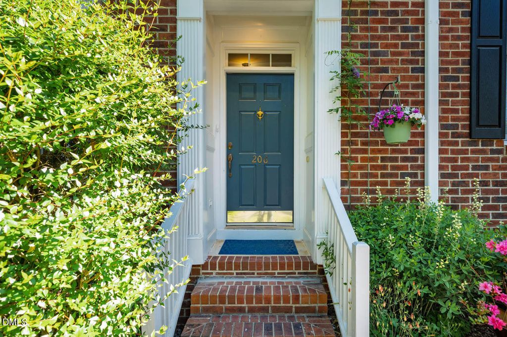 206 Brookgreen Drive, Chapel Hill, NC 27516