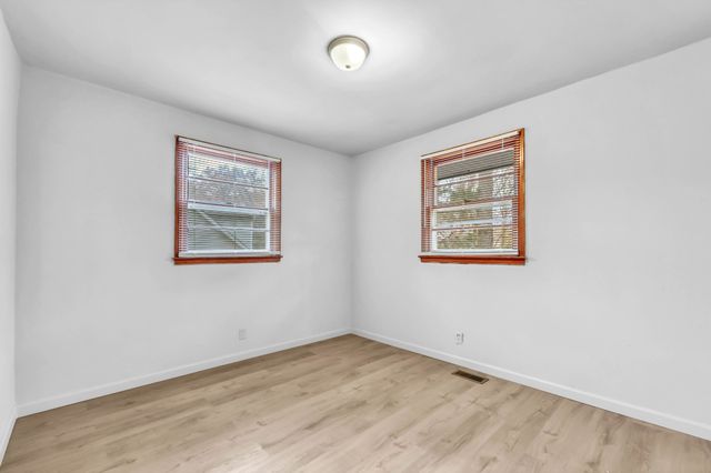 2842 Thrush Dr, Clarksville, TN 37040