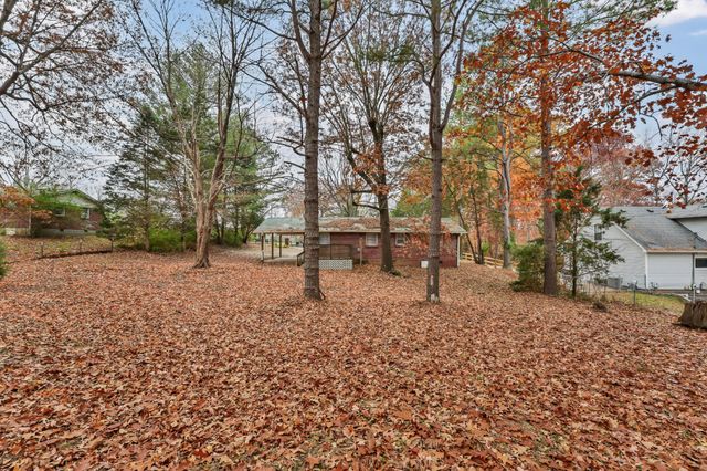 2842 Thrush Dr, Clarksville, TN 37040