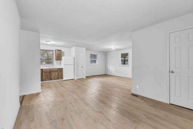 2842 Thrush Dr, Clarksville, TN 37040