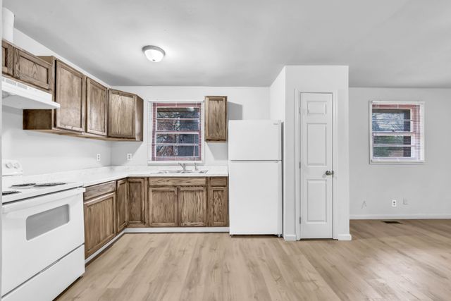 2842 Thrush Dr, Clarksville, TN 37040