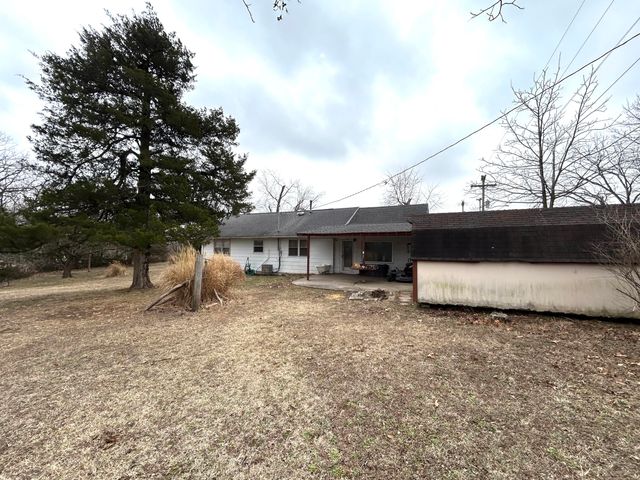 820 2nd Street, Cabool, MO 65689