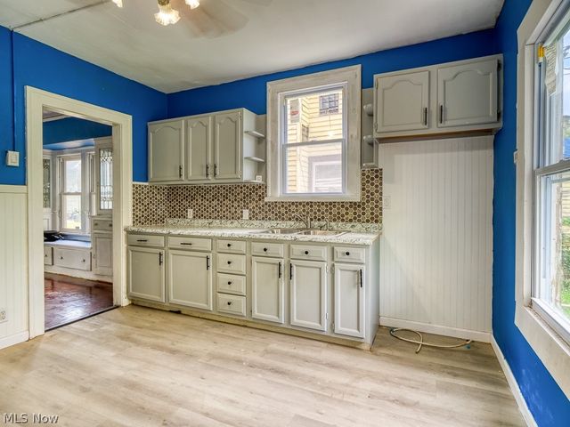 13511 Beaumont Avenue, East Cleveland, OH 44112