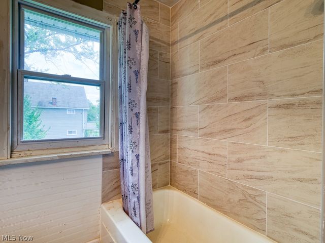 13511 Beaumont Avenue, East Cleveland, OH 44112