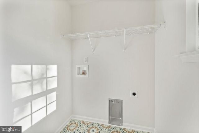 95 WOODLAND SHORES DR, Louisa, VA 23093