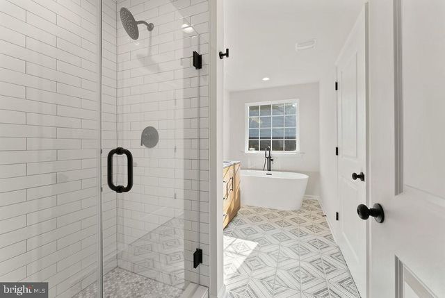 95 WOODLAND SHORES DR, Louisa, VA 23093