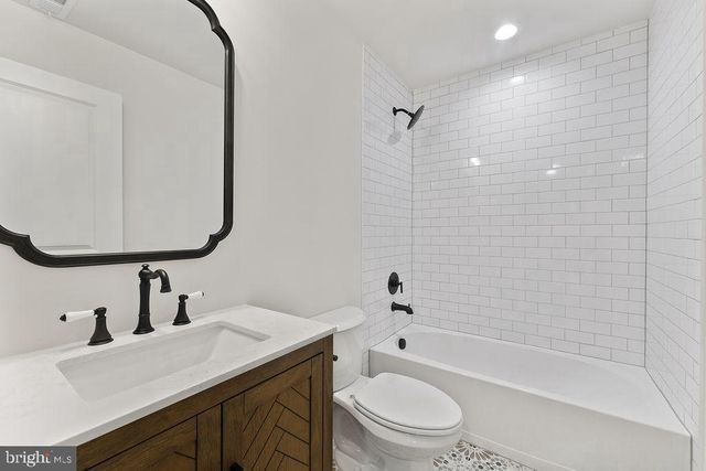 95 WOODLAND SHORES DR, Louisa, VA 23093