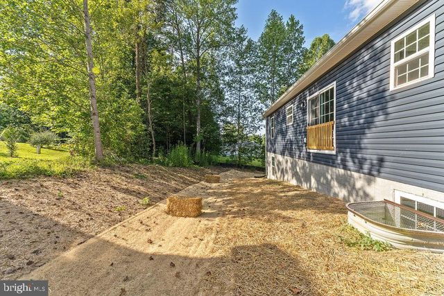 95 WOODLAND SHORES DR, Louisa, VA 23093