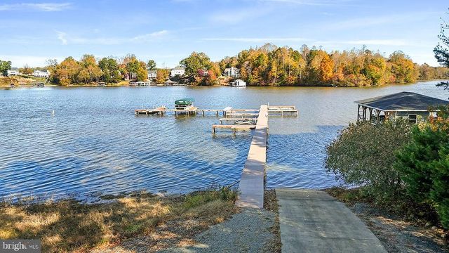 95 WOODLAND SHORES DR, Louisa, VA 23093