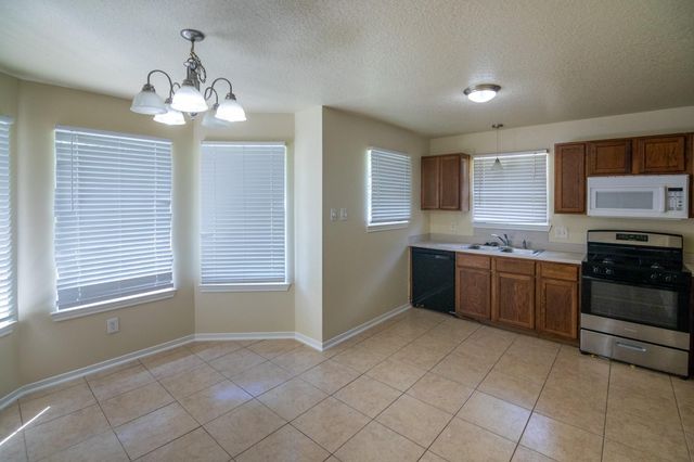 5705 Fargo Drive, Dickinson, TX 77539