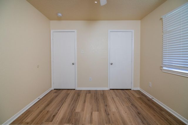 5705 Fargo Drive, Dickinson, TX 77539