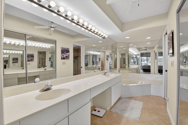 7320 Clunie Place 13906, Delray Beach, FL 33446