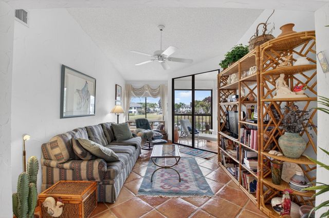 7320 Clunie Place 13906, Delray Beach, FL 33446