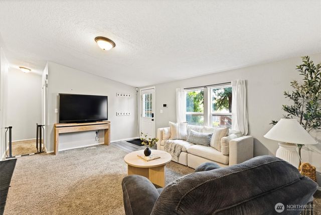 3624 Galiano Dr, Ferndale, WA 98248