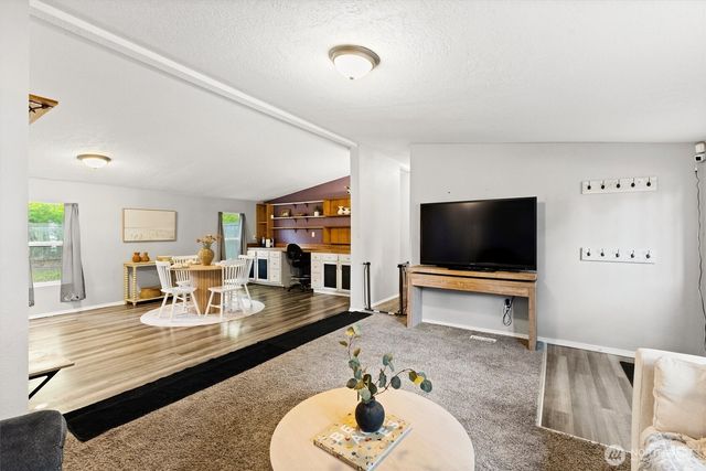 3624 Galiano Dr, Ferndale, WA 98248