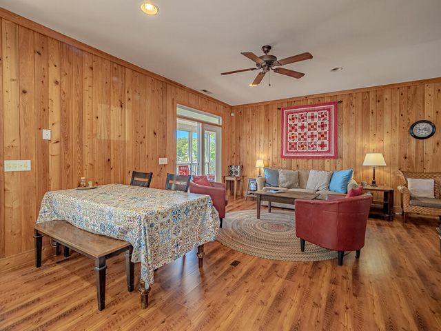 1296 Levi Street, Manning, SC 29102