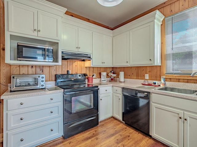 1296 Levi Street, Manning, SC 29102