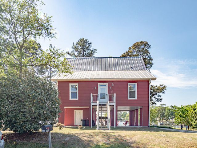 1296 Levi Street, Manning, SC 29102