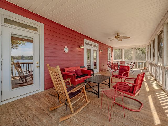 1296 Levi Street, Manning, SC 29102