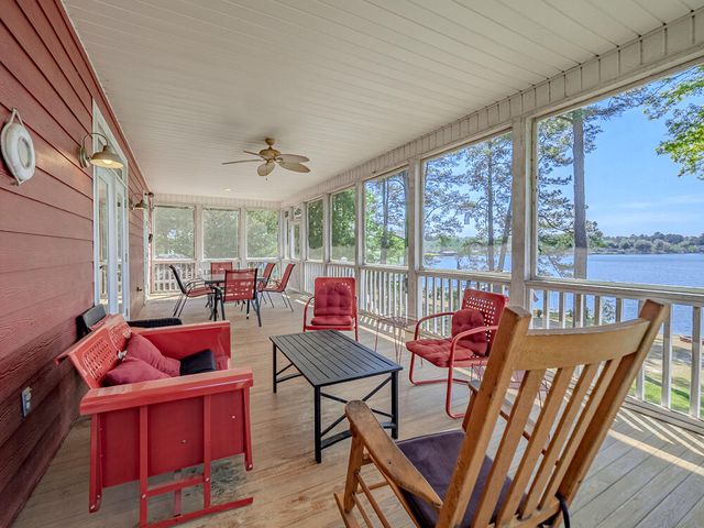1296 Levi Street, Manning, SC 29102