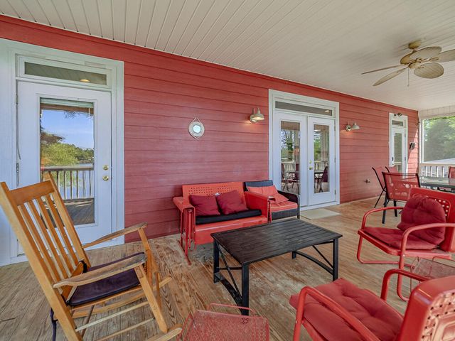 1296 Levi Street, Manning, SC 29102