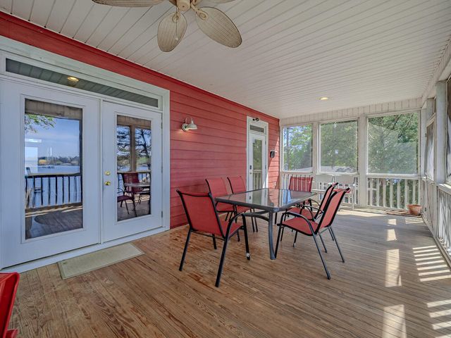 1296 Levi Street, Manning, SC 29102
